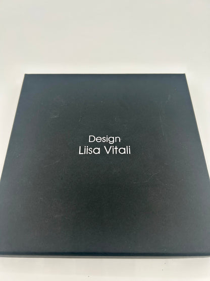 Design Liisa Vitali - korusetti