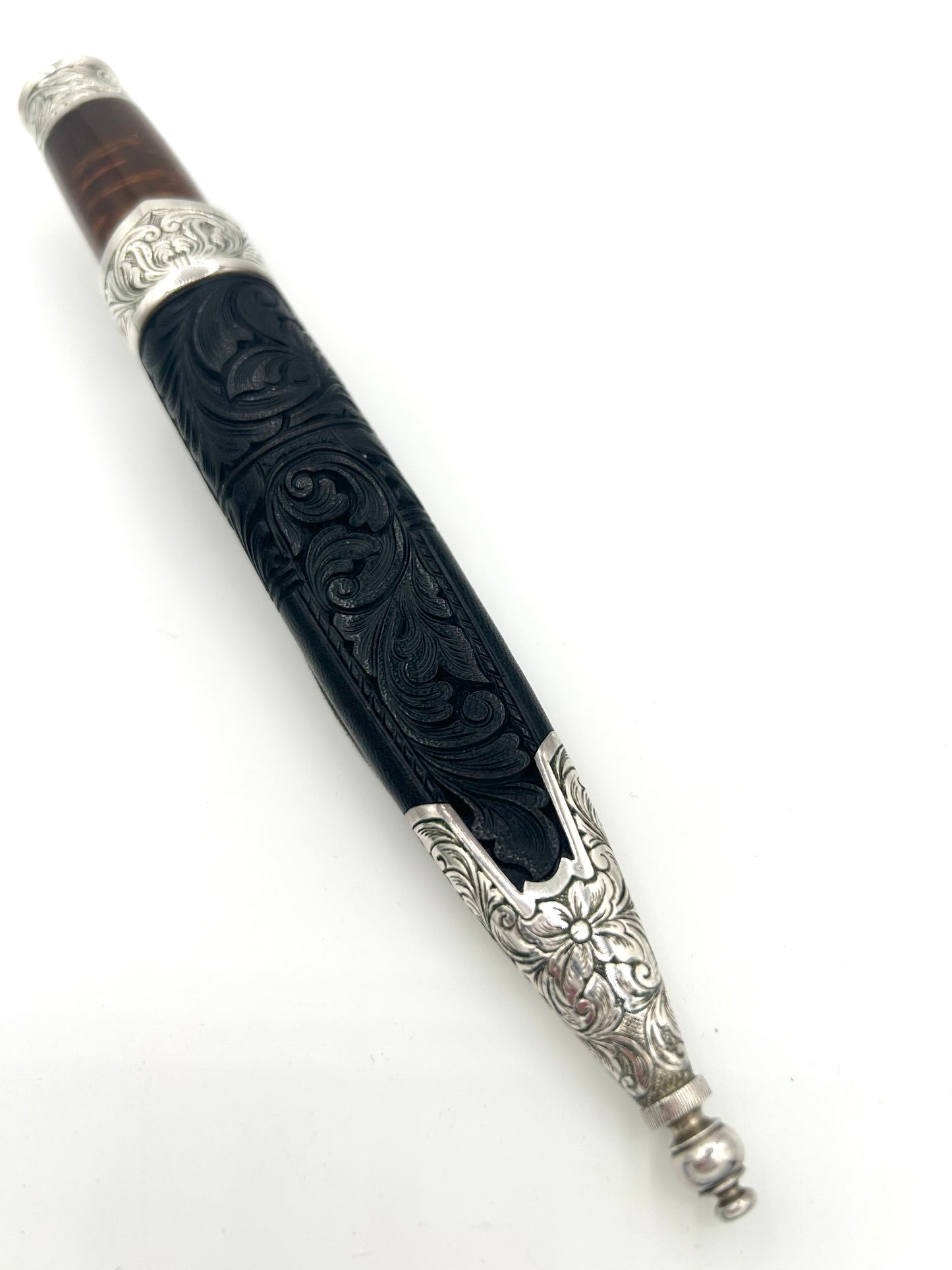Norjalainen Bunad-puukko